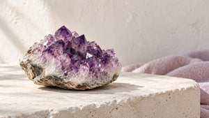 Amethyst Crystal: Meaning, Types, Feng Shui and How to Wear It