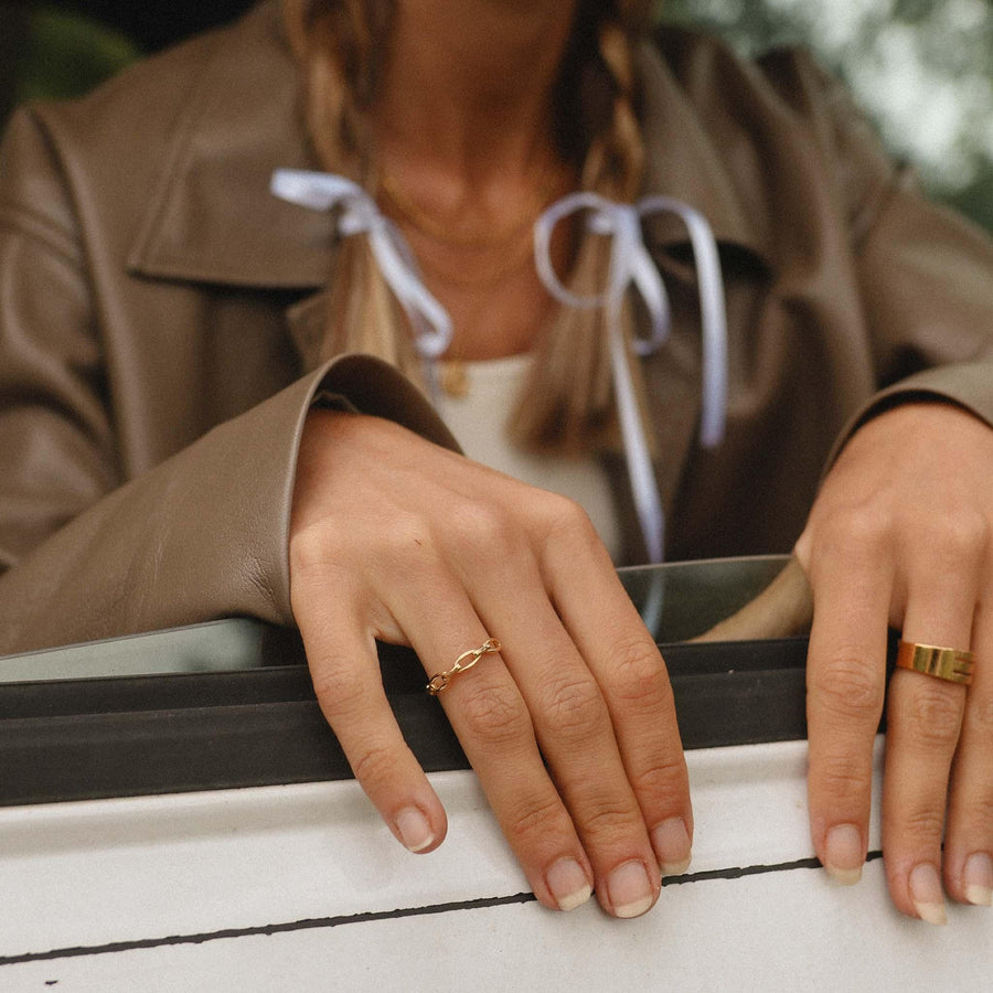 Woman wearing Gold Link Ring - womens waterproof jewellery - Australian jewellery brand online