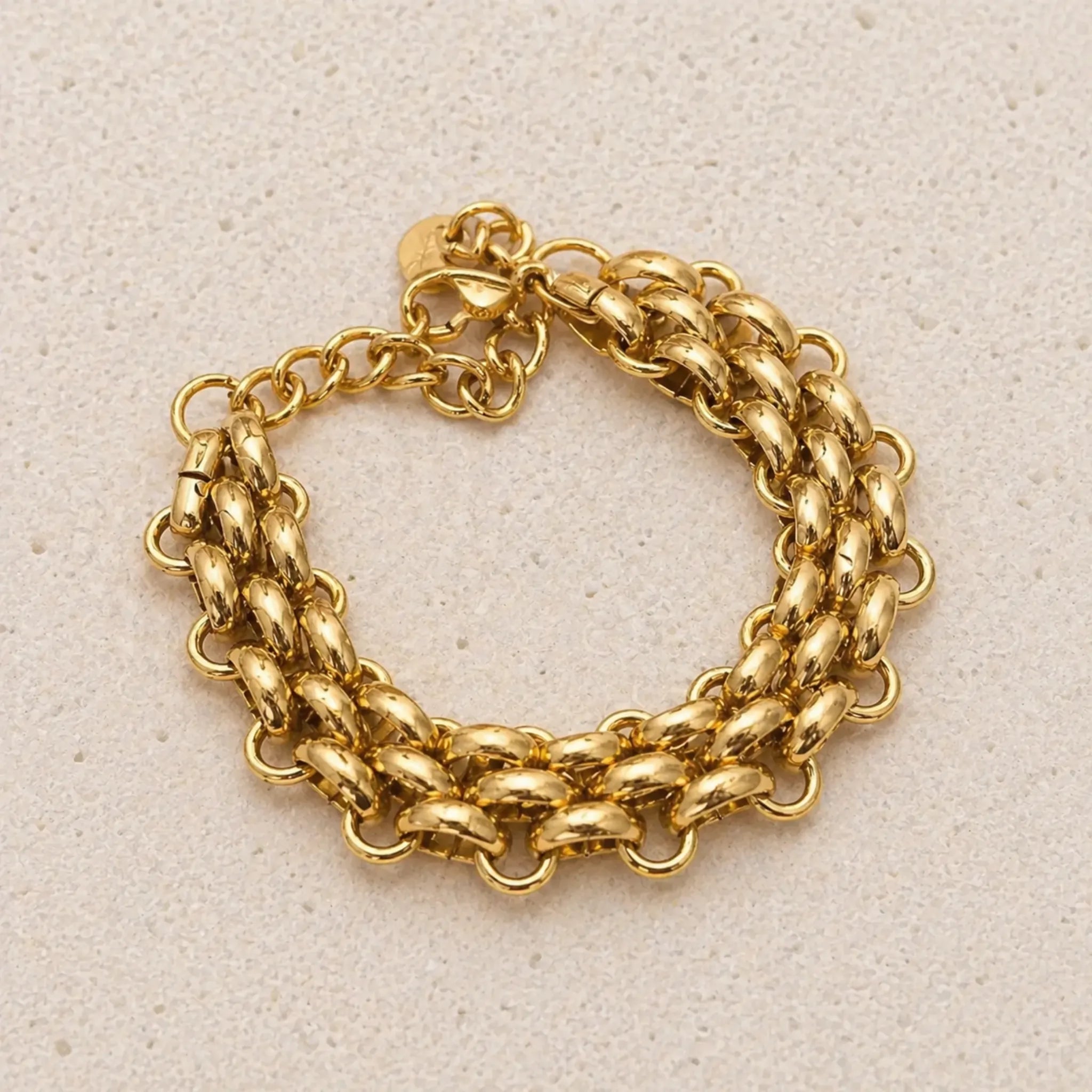 Gold chunky chain bracelet in waterproof stainless steel
