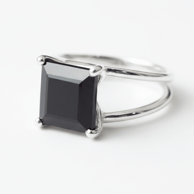 Silver black onyx ring 