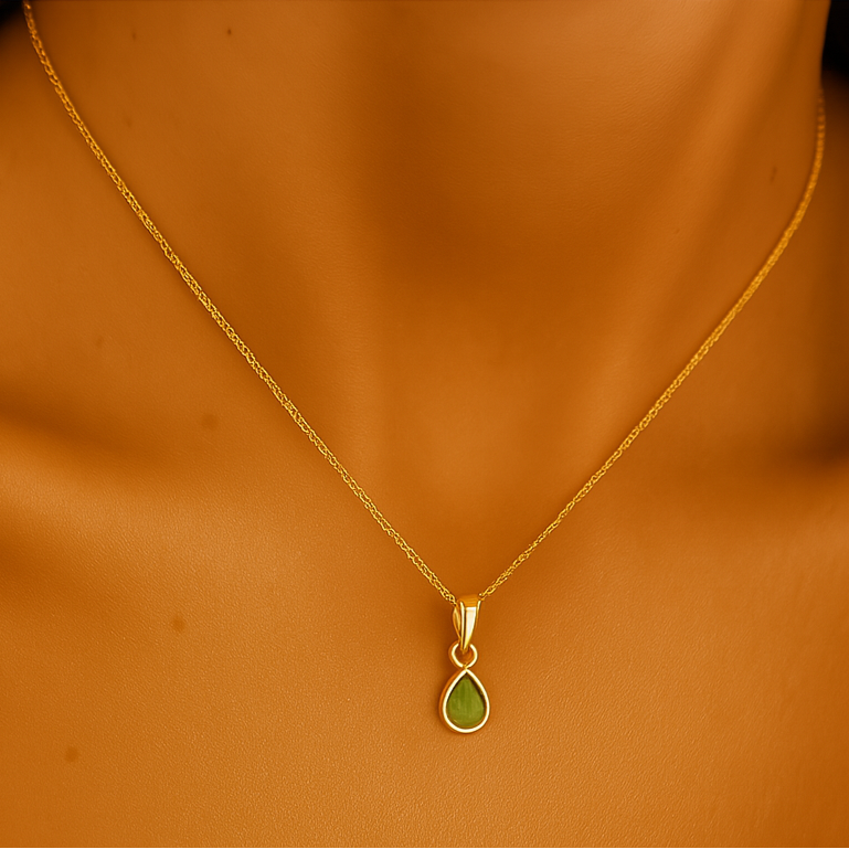 indie and harper gold august birthstone peridot necklace being worn