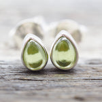 indie and harper sterling silver august birthstone peridot earrings