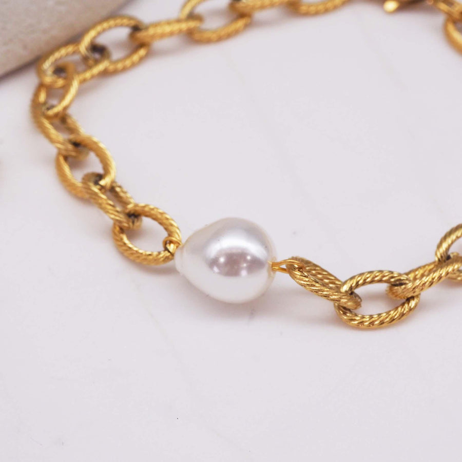 Gold Bracelet with freshwater pearl - womens pearl jewellery australia