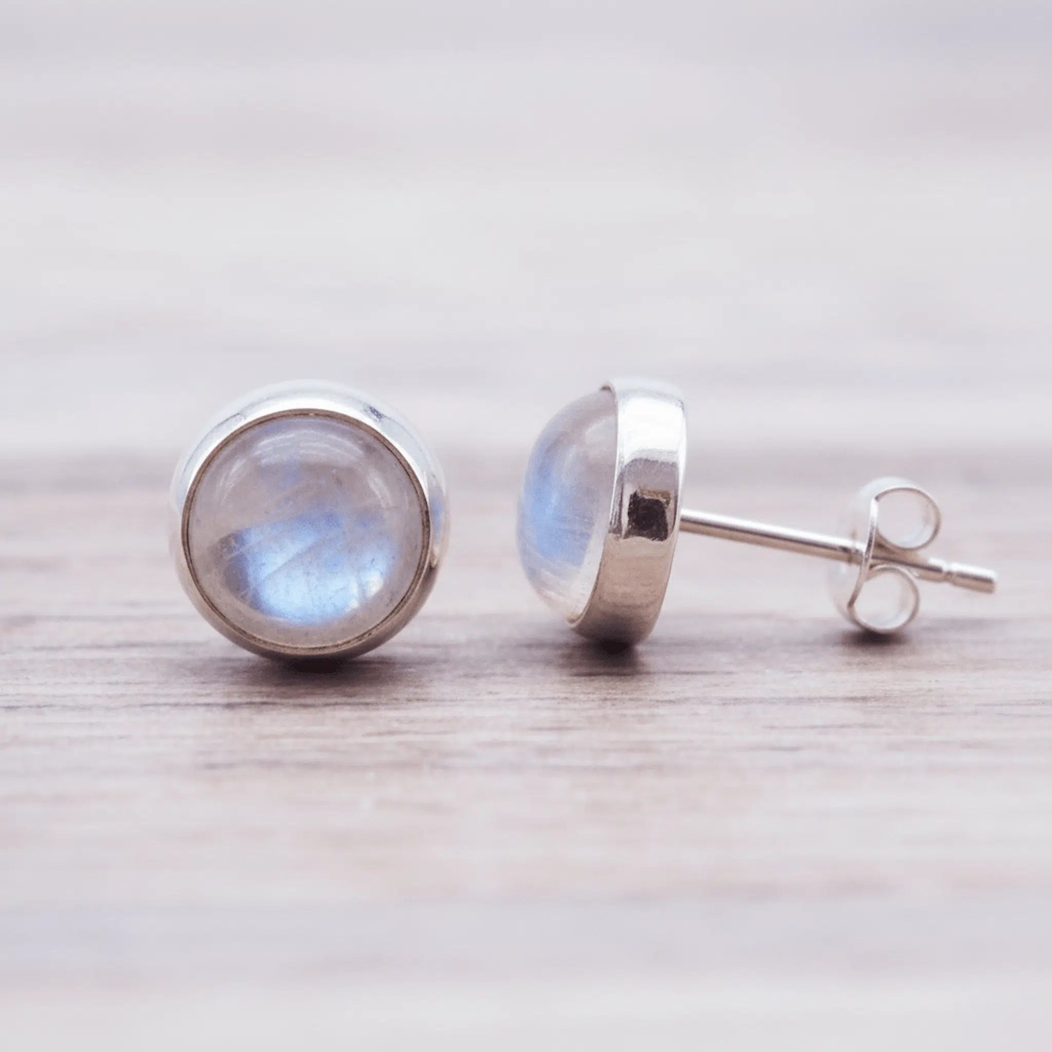 sterling silber moonstone stud earrings