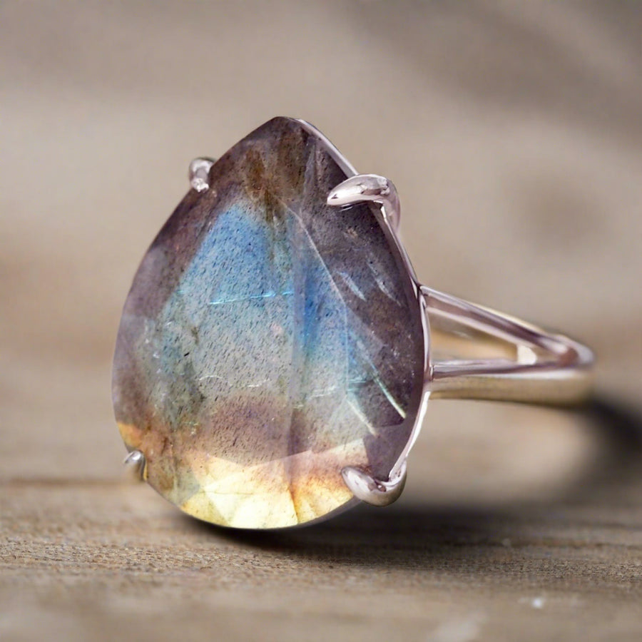 Sterling Silver ring featuring faceted Rain Drop shape Labradorite gemstone