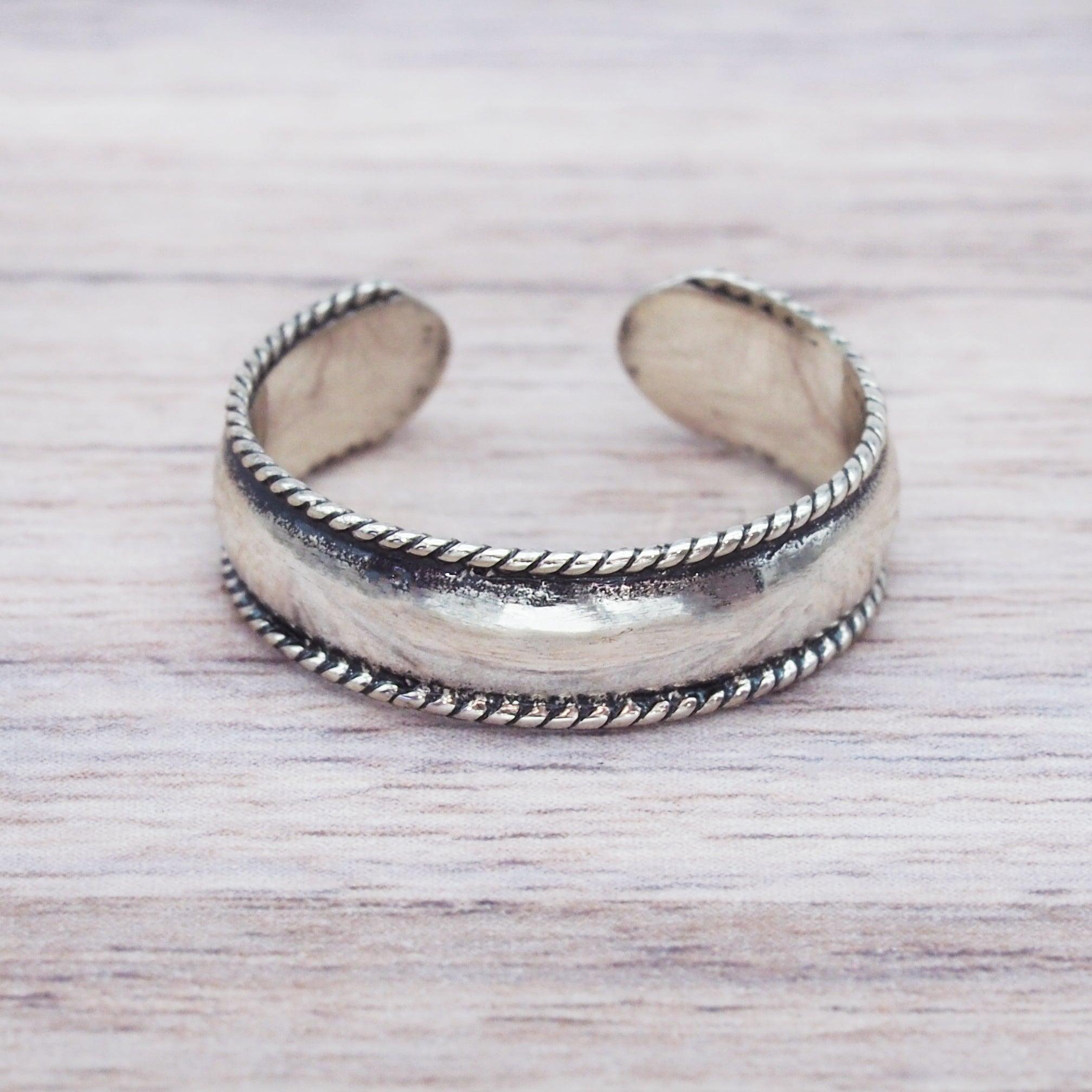 Indie and Harper Sterling silver Toe Ring 